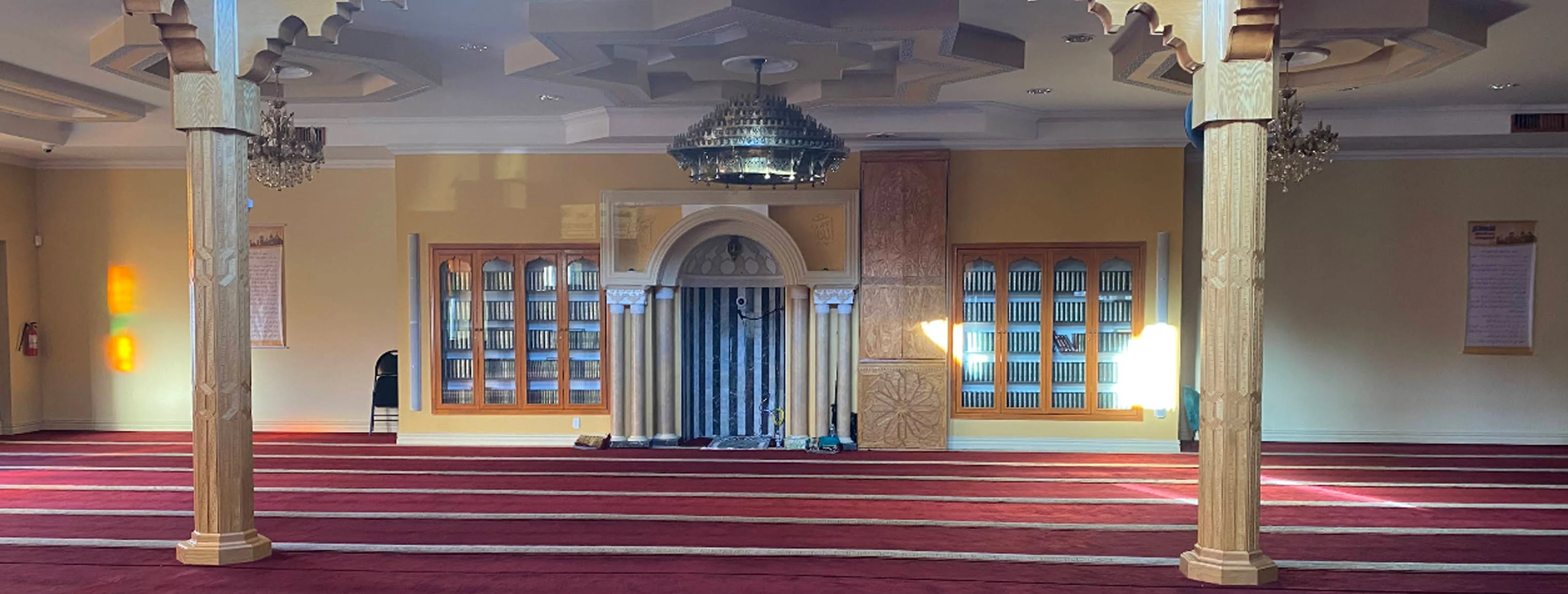 Exterior view of Noor Al Islam Mosque Montréal-Nord building